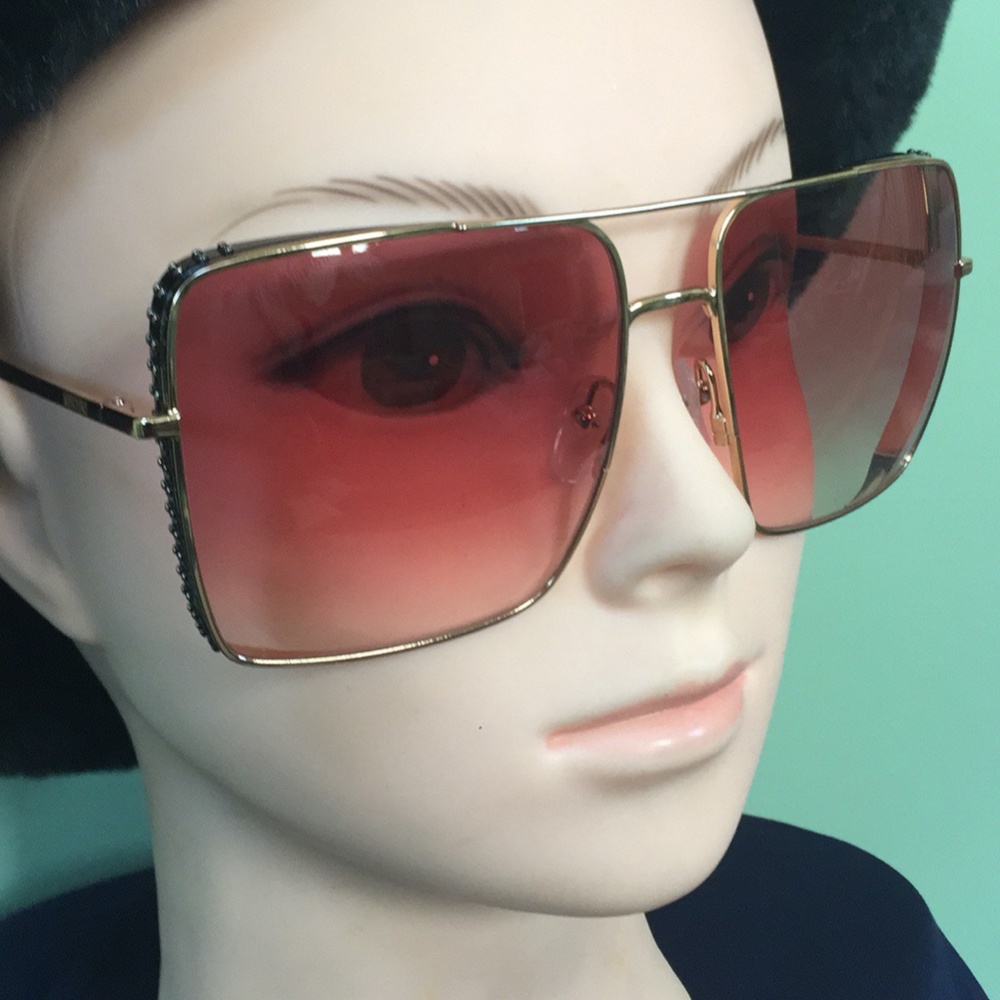 Moschino Oversized Sunglasses - Picture 3 of 12